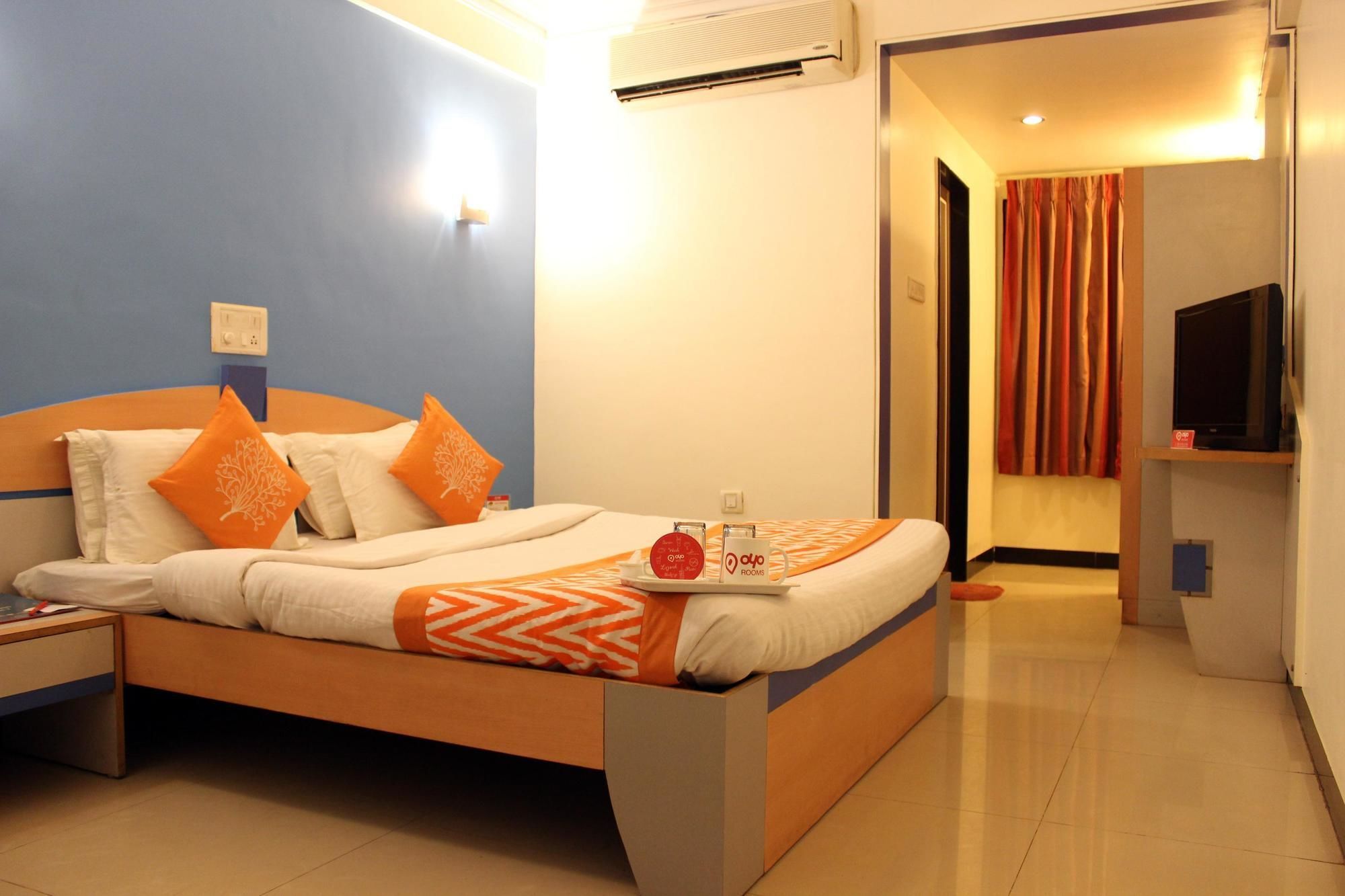 Oyo Rooms ฮูบลิ ภายนอก รูปภาพ